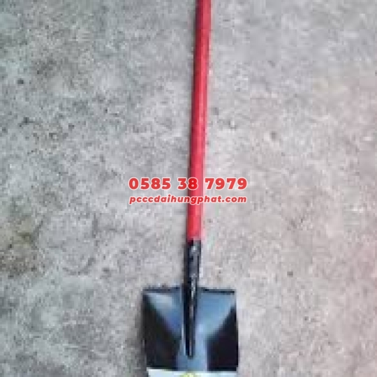 Xẻng xúc cát pccc